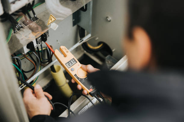Best Local Electrician Companies  in West Liberty, IA
